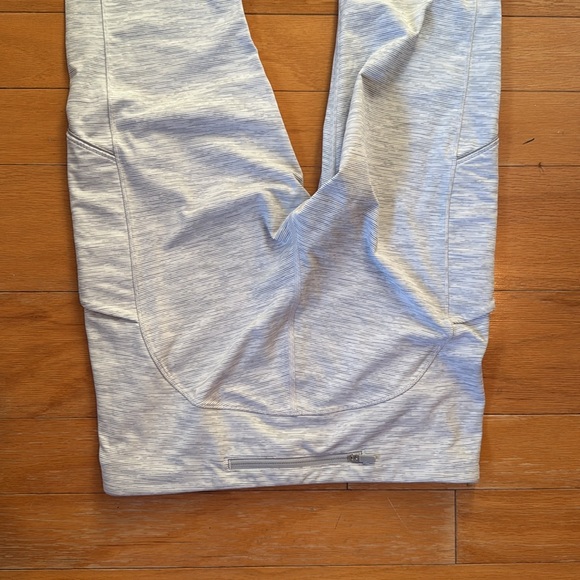 Lululemon Athletica Light Gray Leggings - Picture 3 of 4